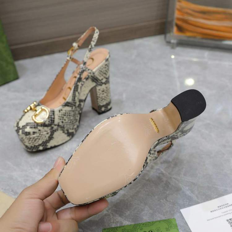 Picture of Gucci Shoes _SKUGuccisz35-4212cmmnf02057455